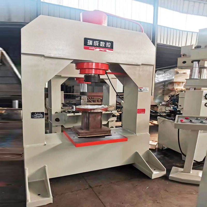 4、如何選擇合適的100噸龍門液壓機