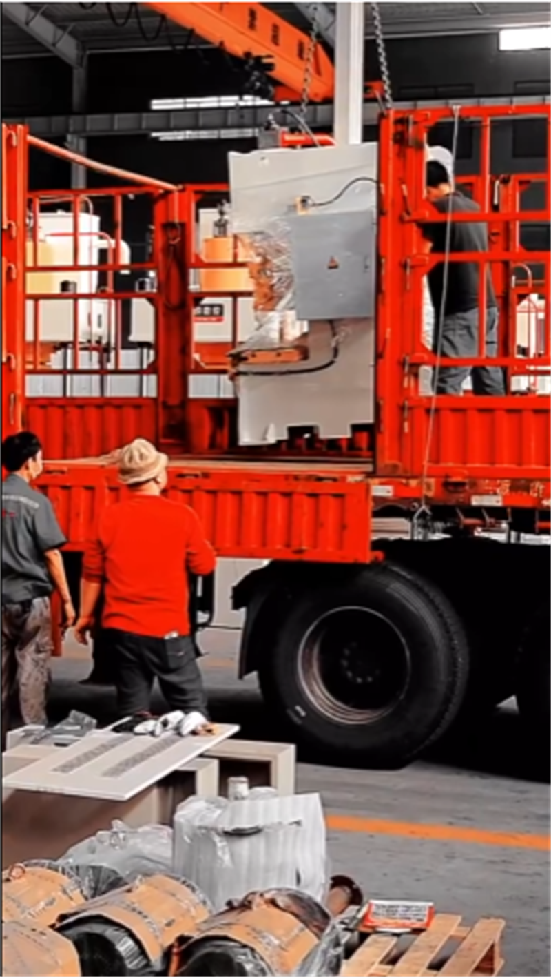 江蘇蘇州張家港液壓機發貨