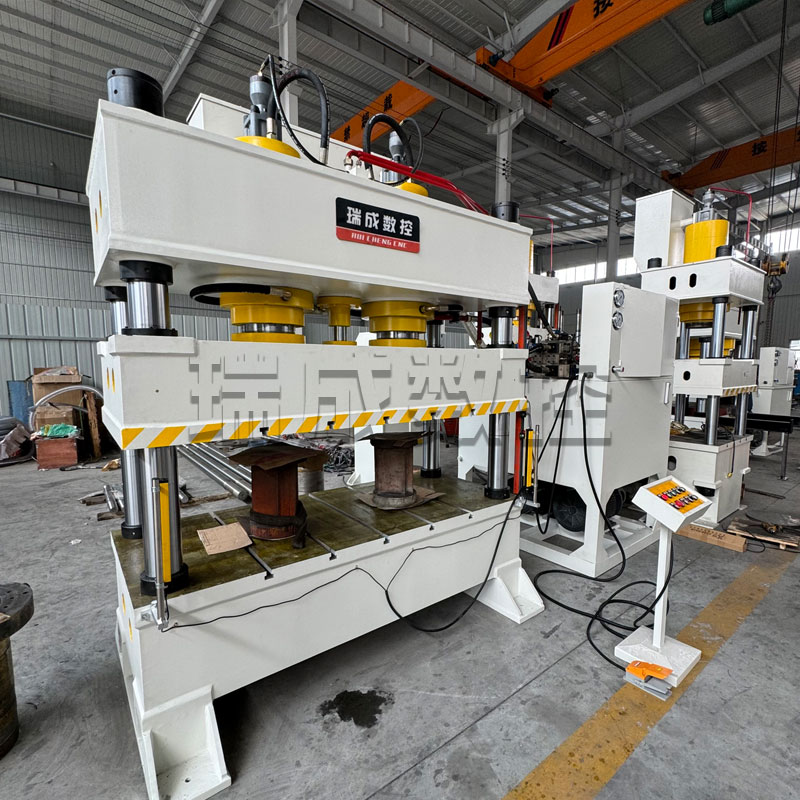 1000噸油壓機：性能特點與工業應用