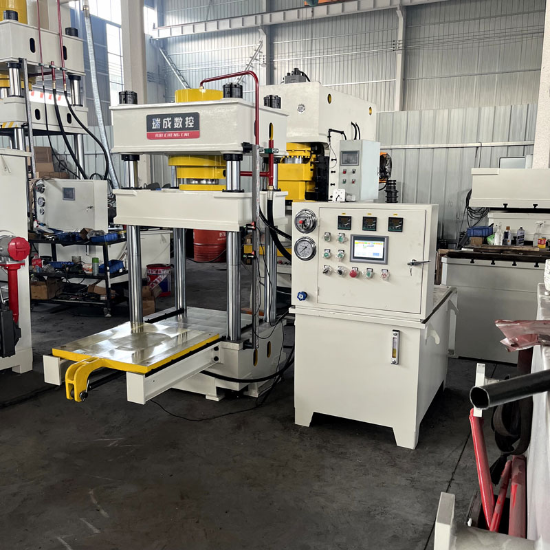 160噸三梁四柱帶可移動工作臺溫控硫化機