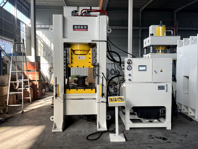 閉式熱鍛液壓機(jī)優(yōu)勢(shì)