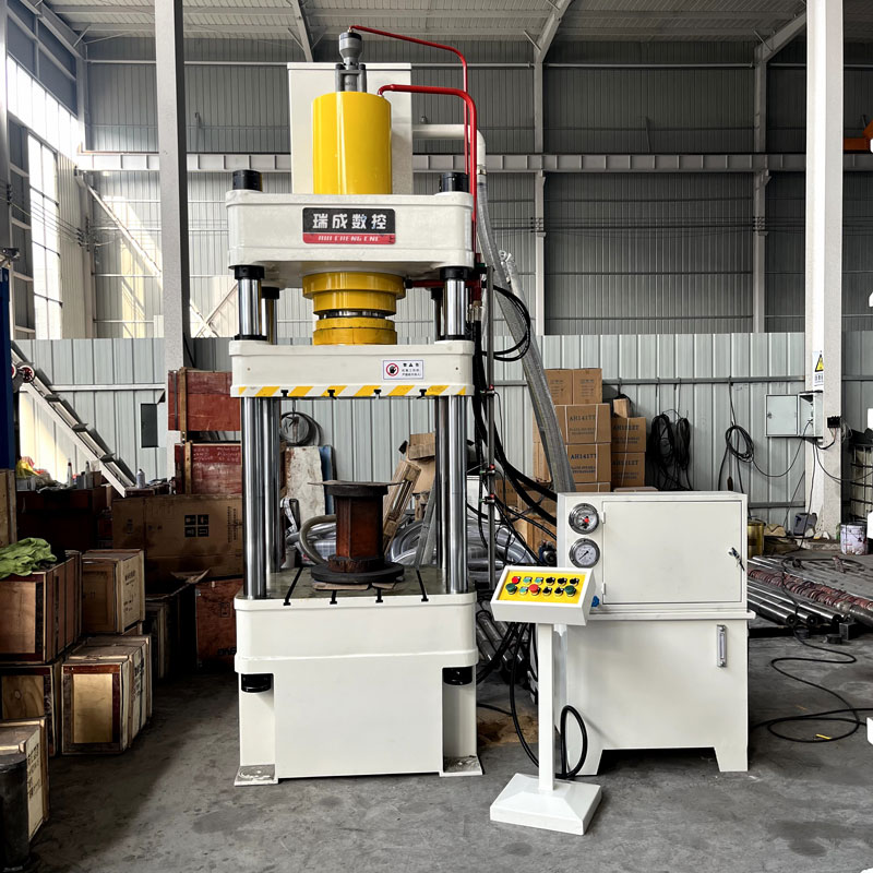 200T三梁四柱液壓機