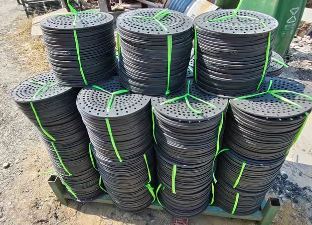 液壓機壓制扇貝養殖盤