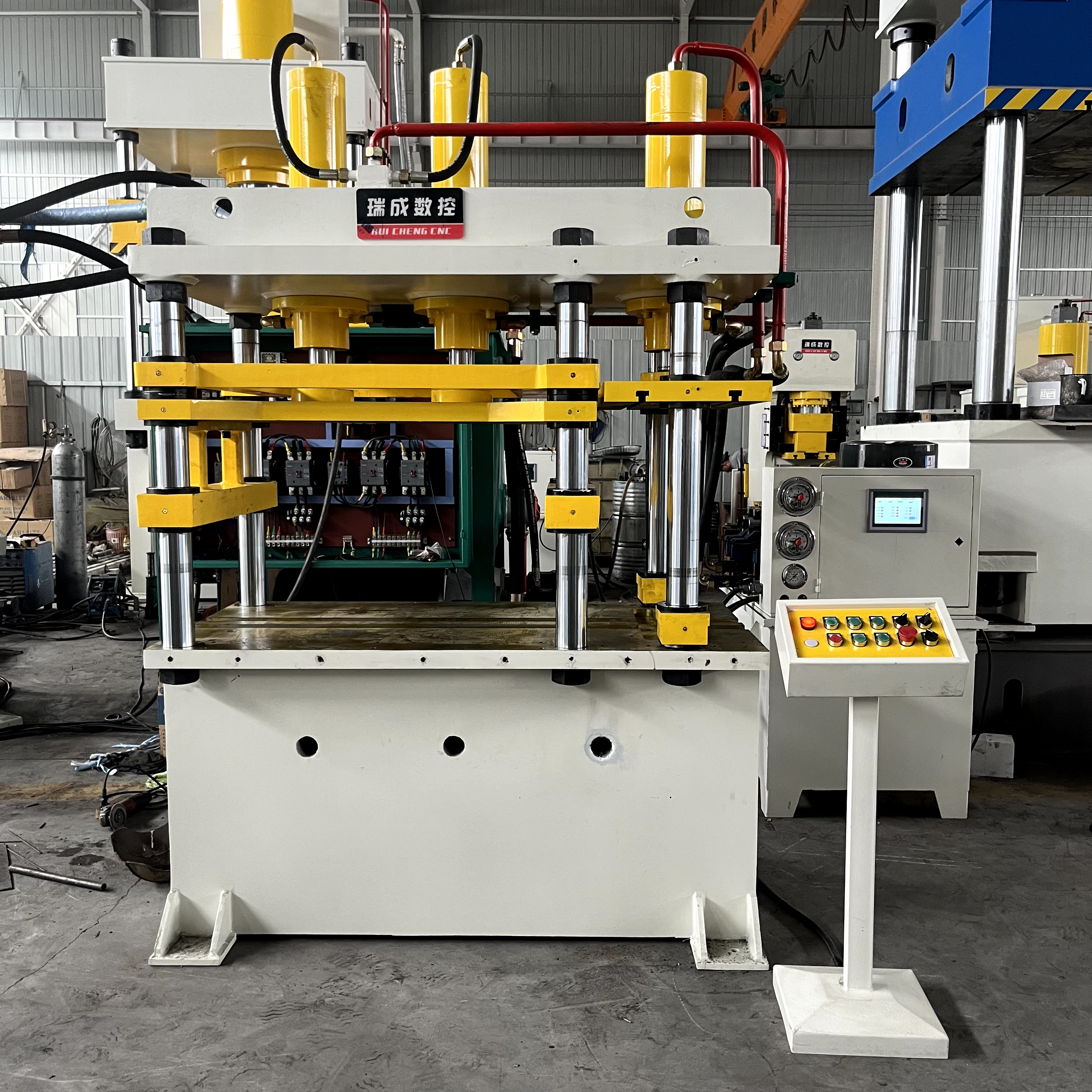 80T多功能六柱三缸定制液壓機