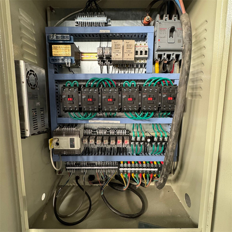 500噸陶瓷粉末加工液壓機(jī) 500T閉式伺服油壓機(jī) 源頭廠家定制壓力機(jī) 500噸陶瓷粉末加工液壓機(jī) 500T閉式伺服油壓機(jī) 源頭廠家定制壓力機(jī)