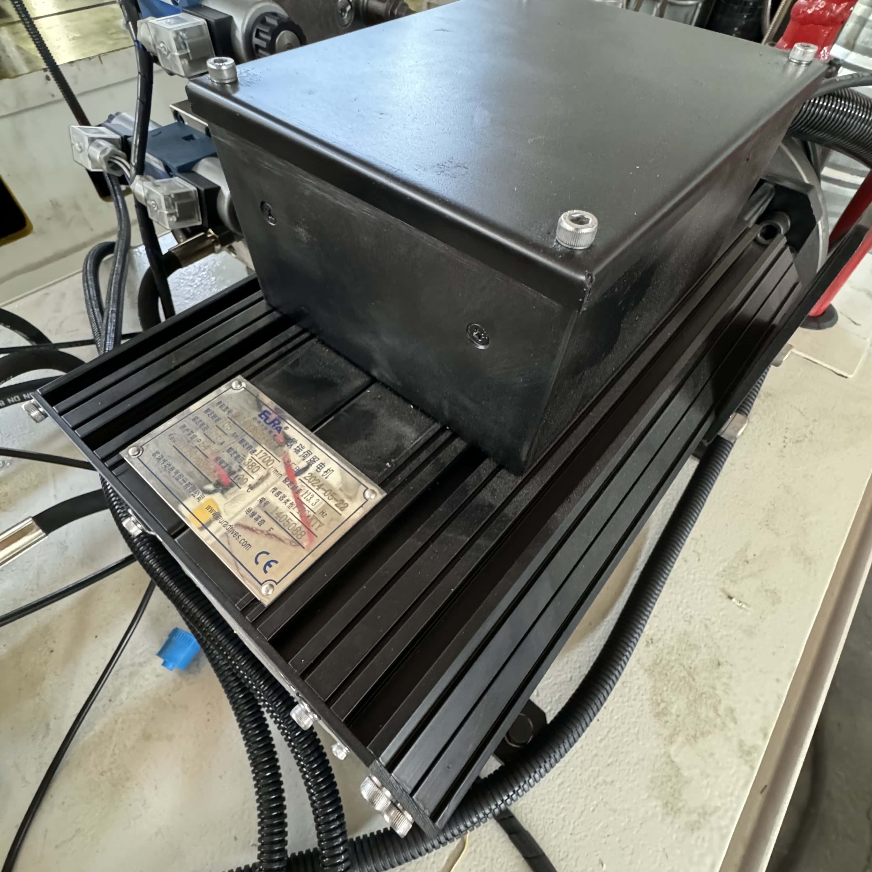 100T伺服四柱液壓機  100T伺服拉伸機