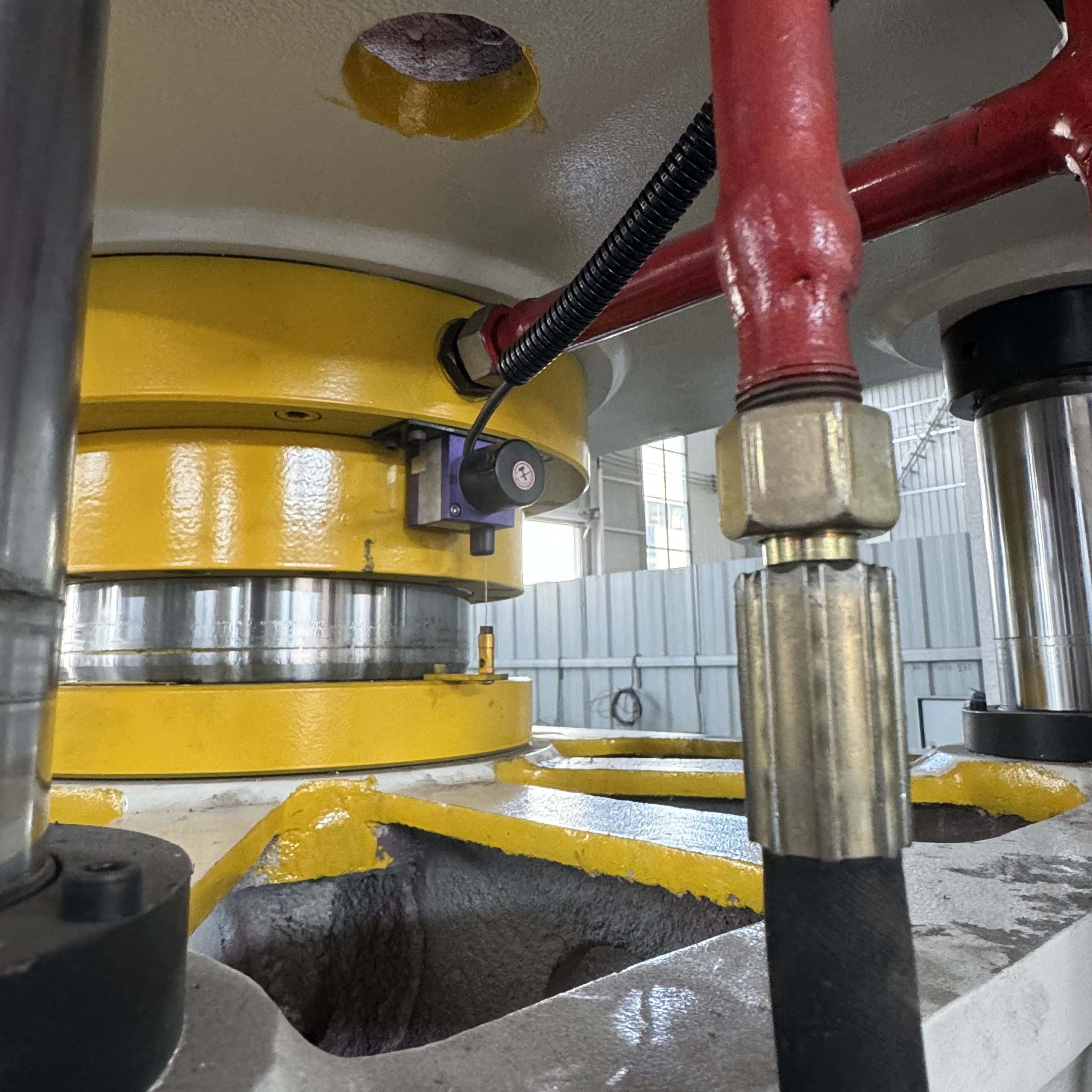 100T伺服液壓機的優勢是什么? 100T伺服液壓機的優勢是什么?