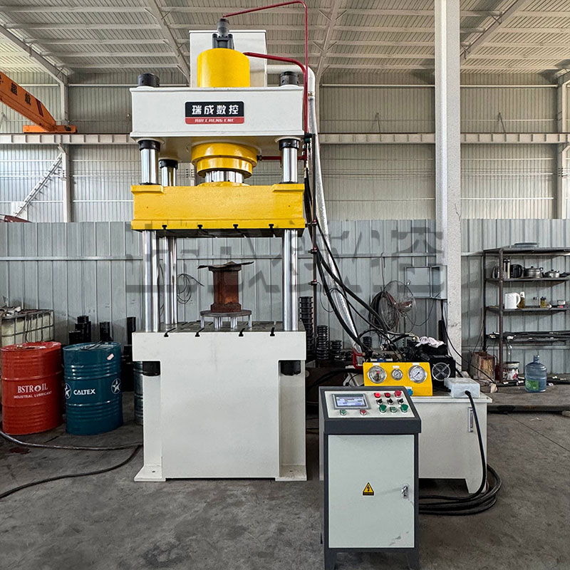 300噸液壓機(jī) 300噸液壓機(jī)